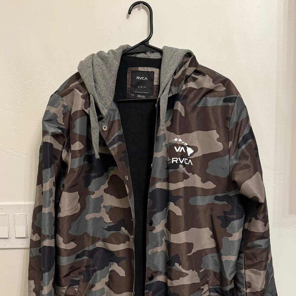 RVCA Hawaii Camo Rain Jacket